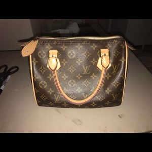 Louis Vuitton Speedy 25